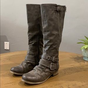 Carlos Santana boots